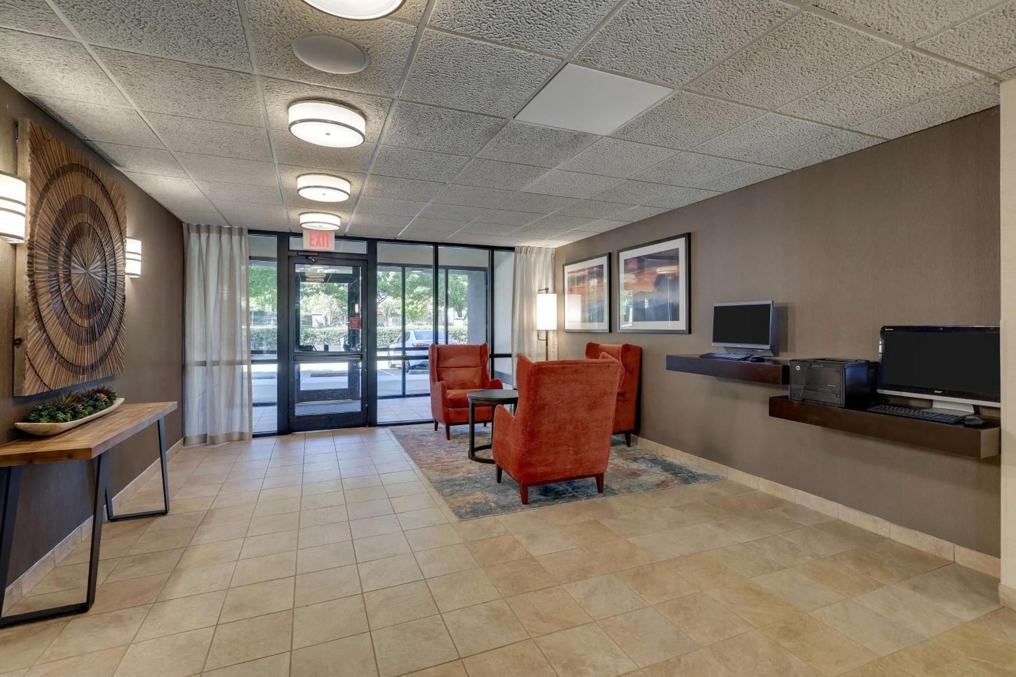 Drury Inn & Suites Charlotte University Place Exterior foto